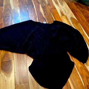 Beautiful. Worn maybe twice